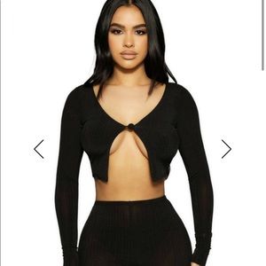 naked wardrobe slinky push my button top